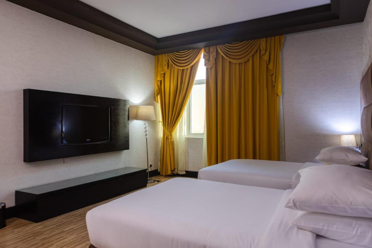 แมนโกรฟ โฮเทล Hotel ราสอัลไคมาห์ ภายนอก รูปภาพ