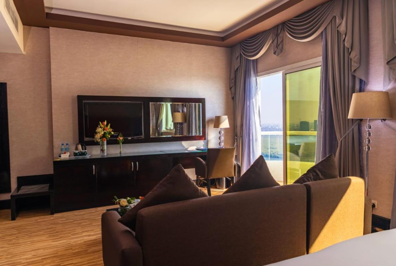 แมนโกรฟ โฮเทล Hotel ราสอัลไคมาห์ ภายนอก รูปภาพ