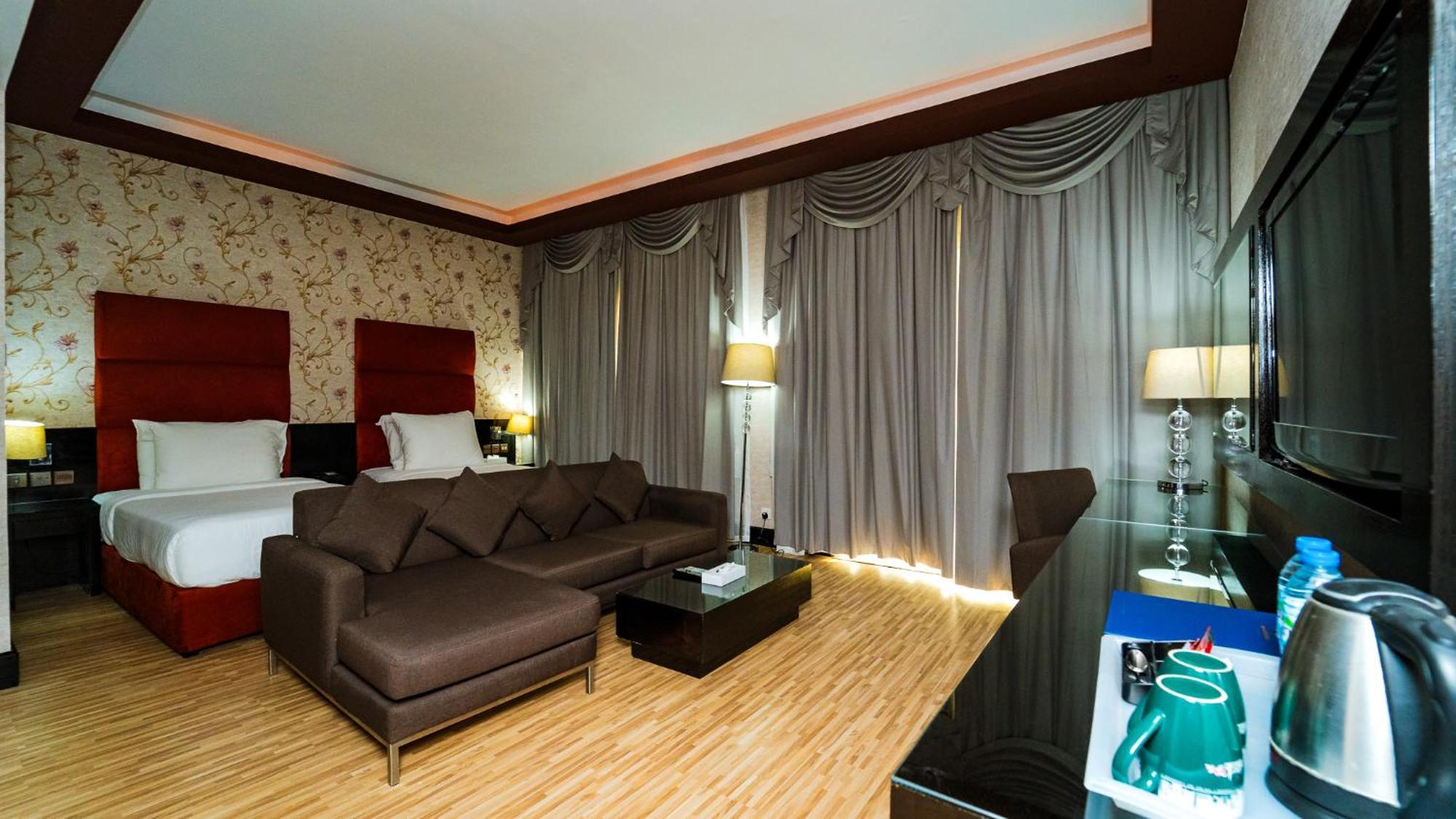 แมนโกรฟ โฮเทล Hotel ราสอัลไคมาห์ ภายนอก รูปภาพ