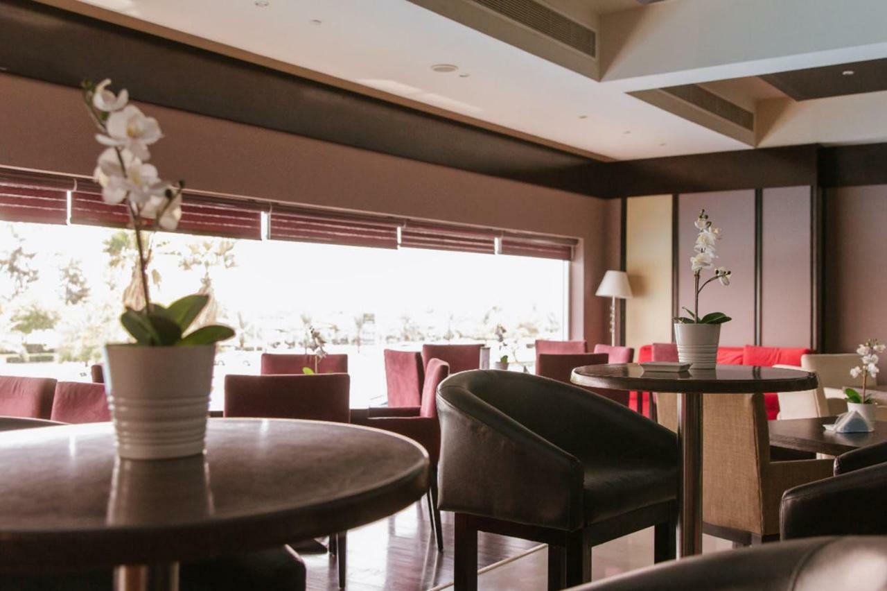 แมนโกรฟ โฮเทล Hotel ราสอัลไคมาห์ ภายนอก รูปภาพ